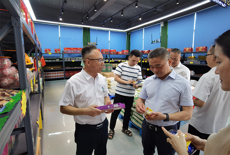 邵陽市委常委、常務副市長王永紅一行領導到邵陽紅出貨倉-天香生物產業(yè)園考察指導