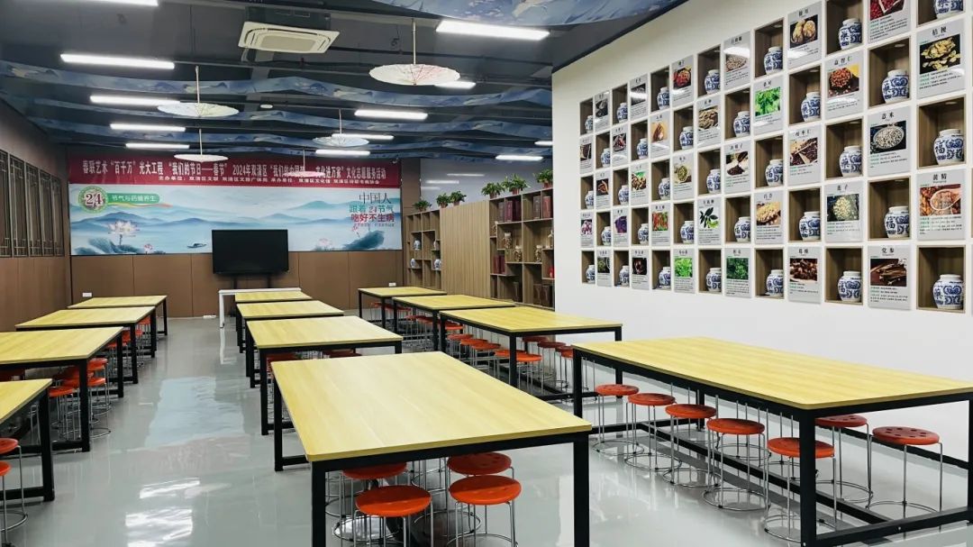 種下梧桐樹，引得鳳凰來