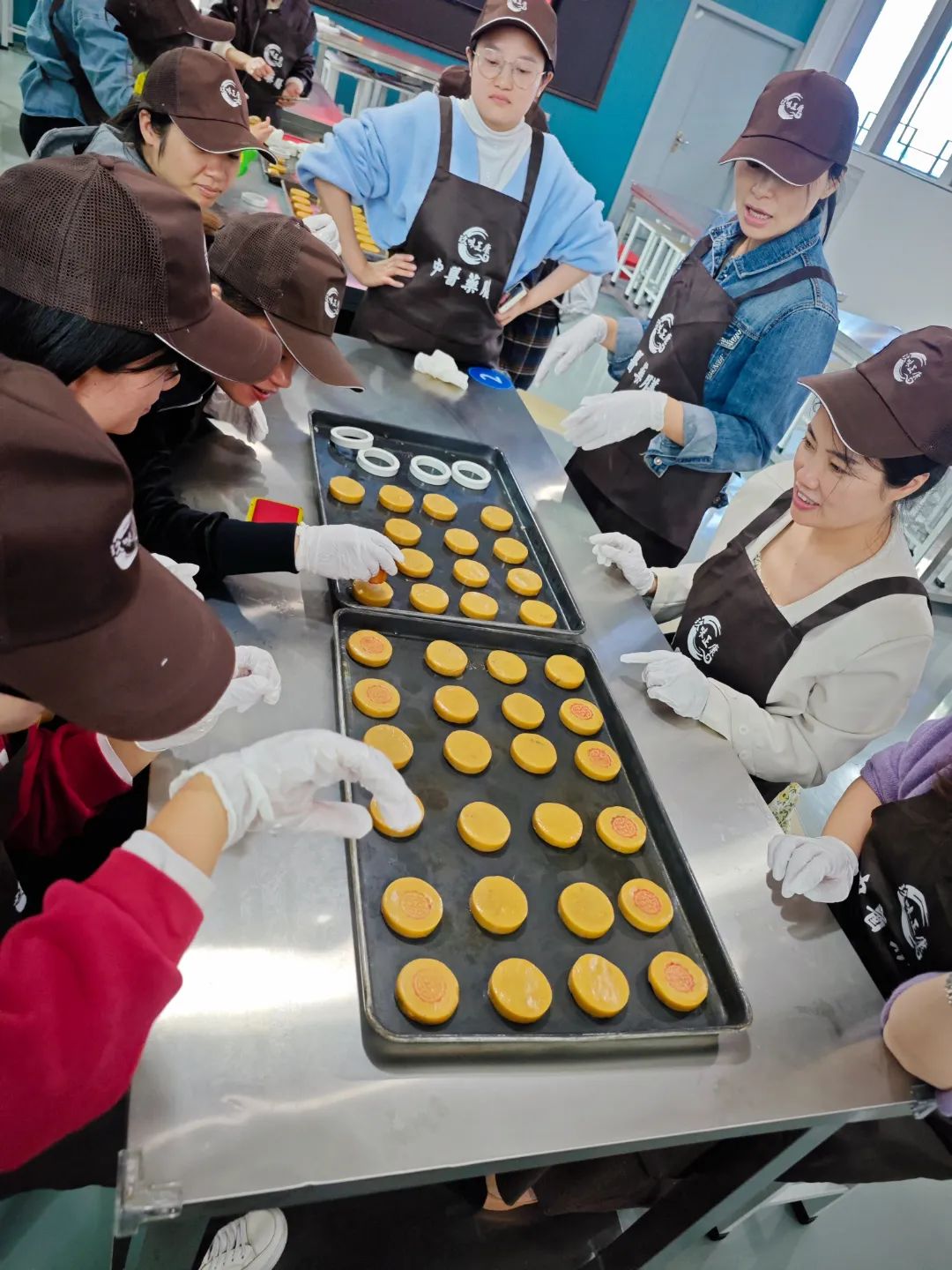 邵陽(yáng)學(xué)院附屬第二醫(yī)院團(tuán)建秋游拓展活動(dòng)在天香生物紫色健康產(chǎn)業(yè)園盛大啟航