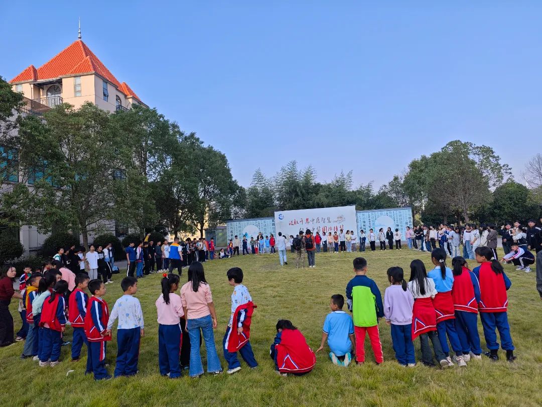 雙清區(qū)“愛心護(hù)航，助夢(mèng)成長(zhǎng)”